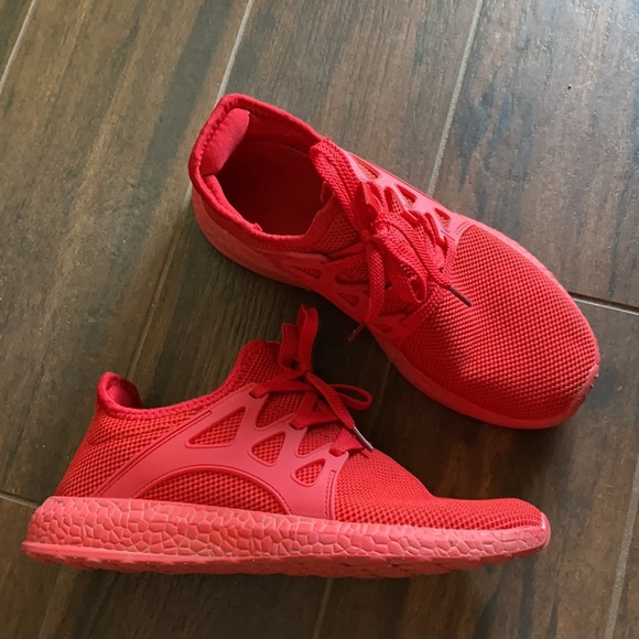 Red sneakers sz 8 - Picture 2 of 6